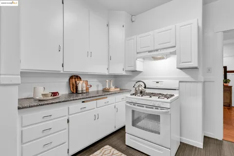 $748,000 | 1034 East 21st Street, Oakland, CA 94606