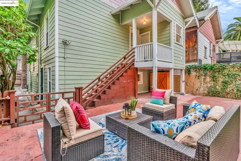 $748,000 | 1034 East 21st Street, Oakland, CA 94606