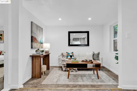 $748,000 | 1034 East 21st Street, Oakland, CA 94606