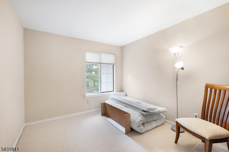 33 Crestmont Road Bedminster, NJ 07921 - Photo 13 of 20