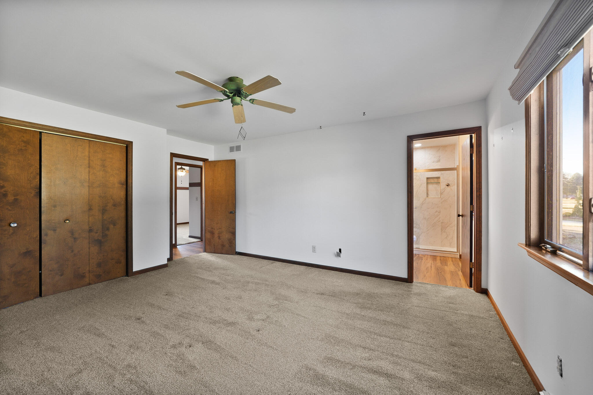 8913 22nd Street Southwest Demotte, IN 46310 - Photo 18 of 36 2048x1365