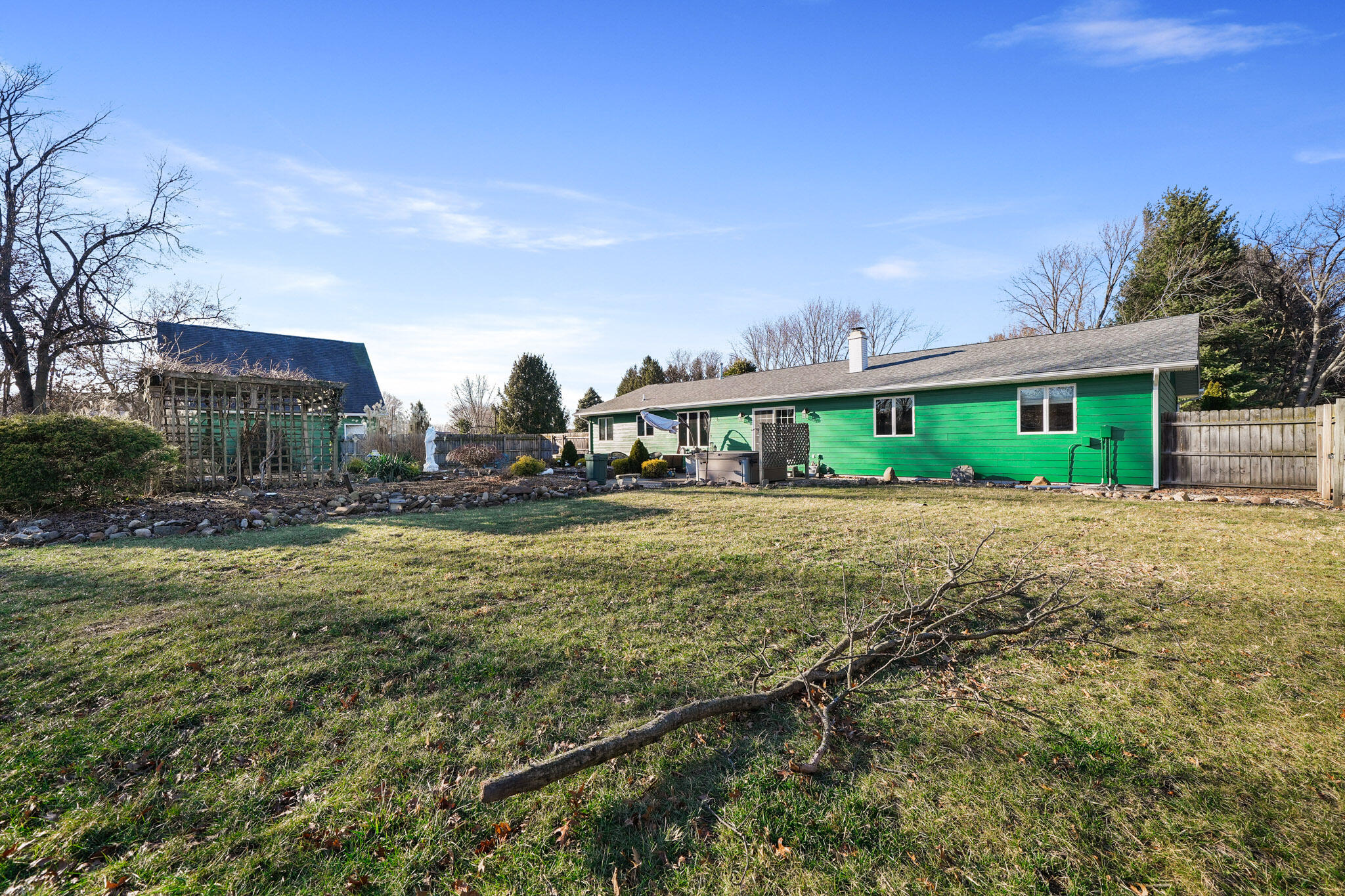 8913 22nd Street Southwest Demotte, IN 46310 - Photo 28 of 36 2048x1365