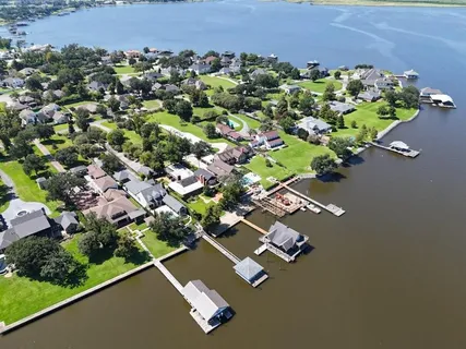 $1,700,000 | 3210 Henderson Bayou Road, Lake Charles, LA 70605