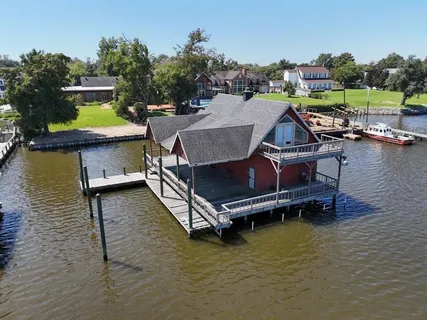 $1,700,000 | 3210 Henderson Bayou Road, Lake Charles, LA 70605