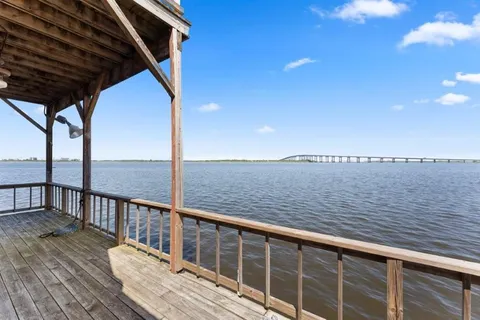$1,700,000 | 3210 Henderson Bayou Road, Lake Charles, LA 70605