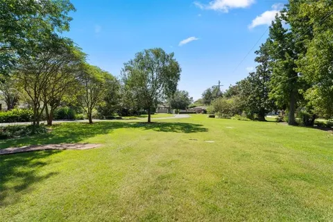 $1,700,000 | 3210 Henderson Bayou Road, Lake Charles, LA 70605