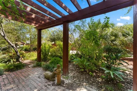 $1,700,000 | 3210 Henderson Bayou Road, Lake Charles, LA 70605