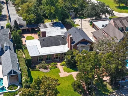 $1,700,000 | 3210 Henderson Bayou Road, Lake Charles, LA 70605