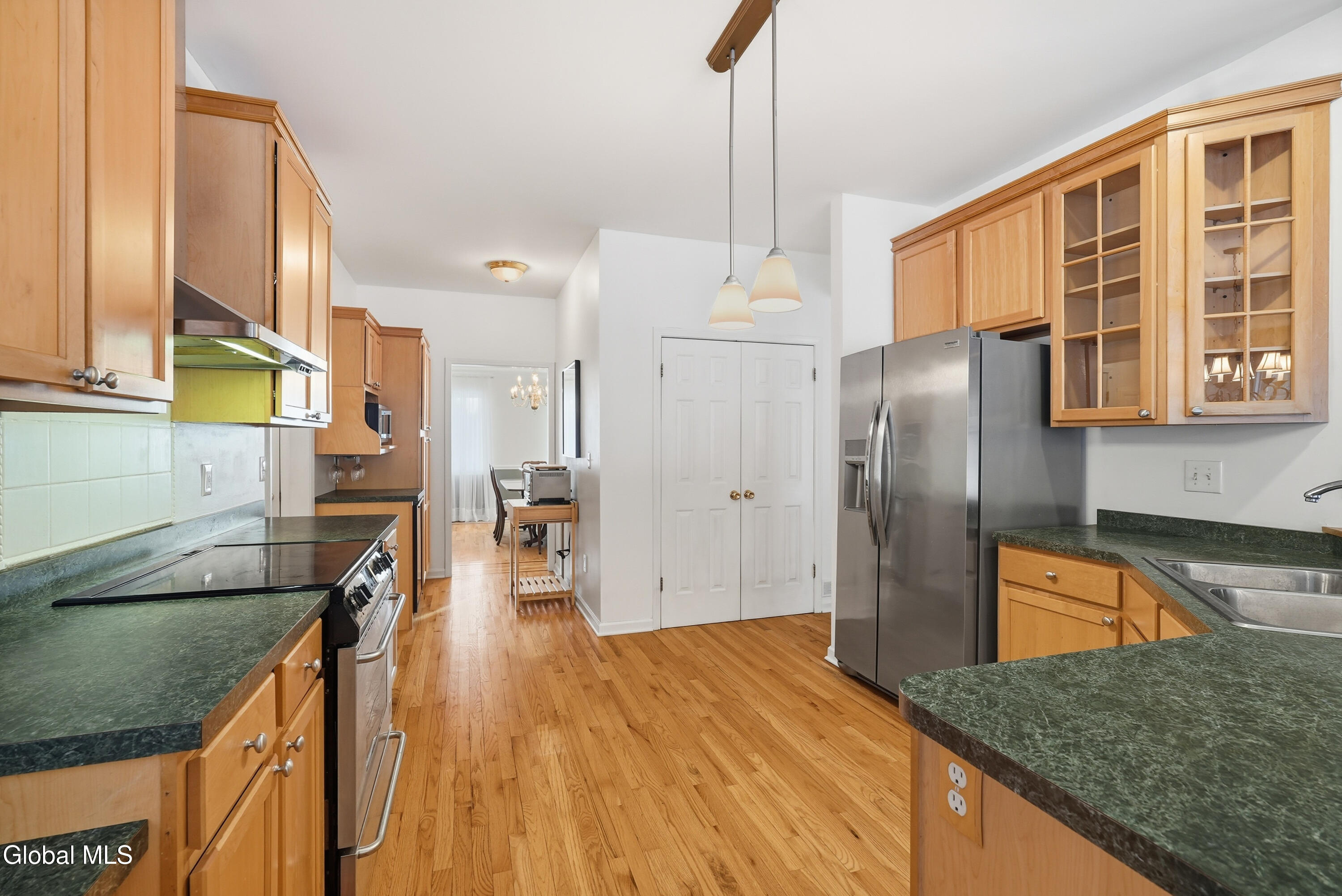 159 Old Niskayuna Road Colonie, NY 12211 - Photo 14 of 46 25