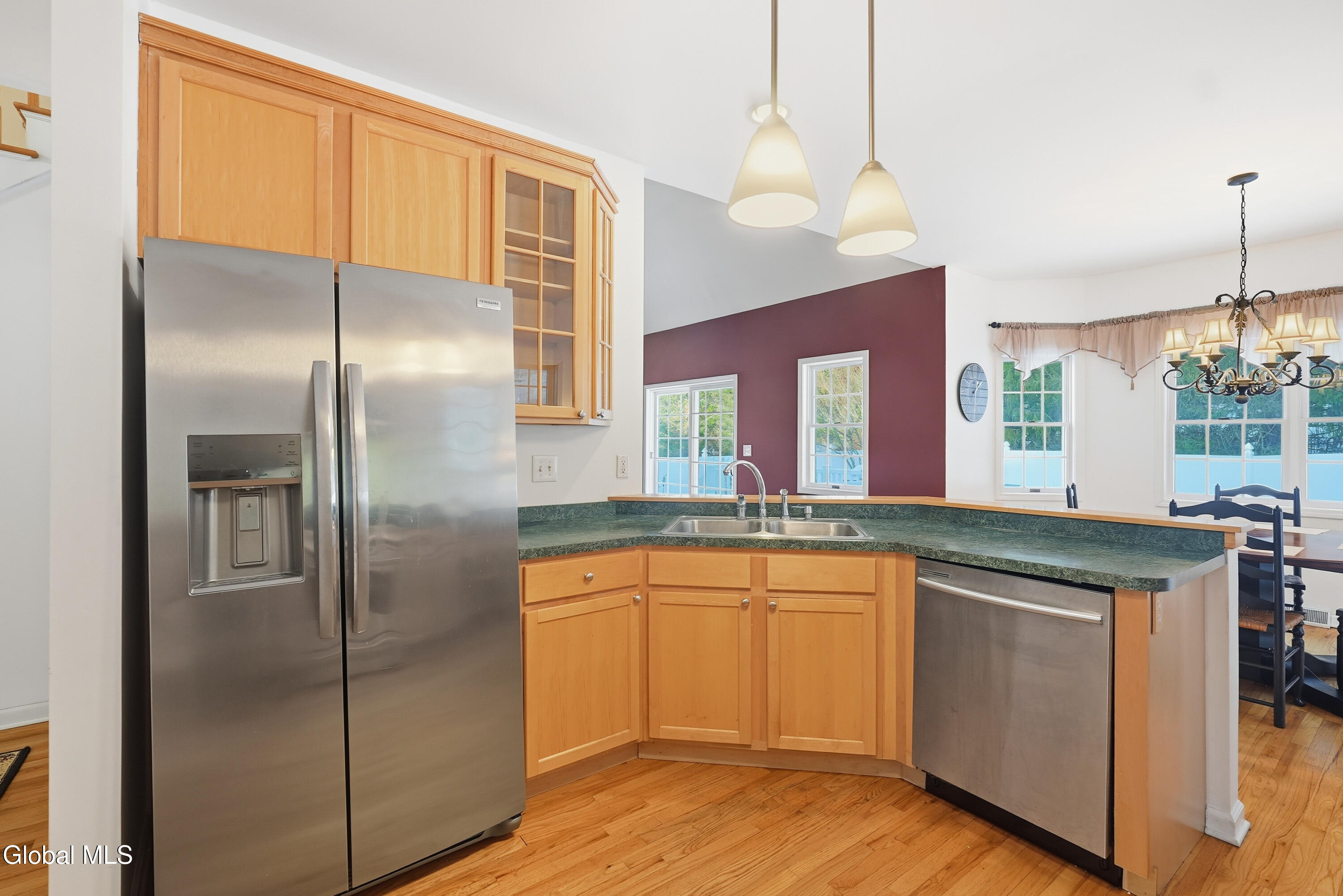 159 Old Niskayuna Road Colonie, NY 12211 - Photo 15 of 46 26