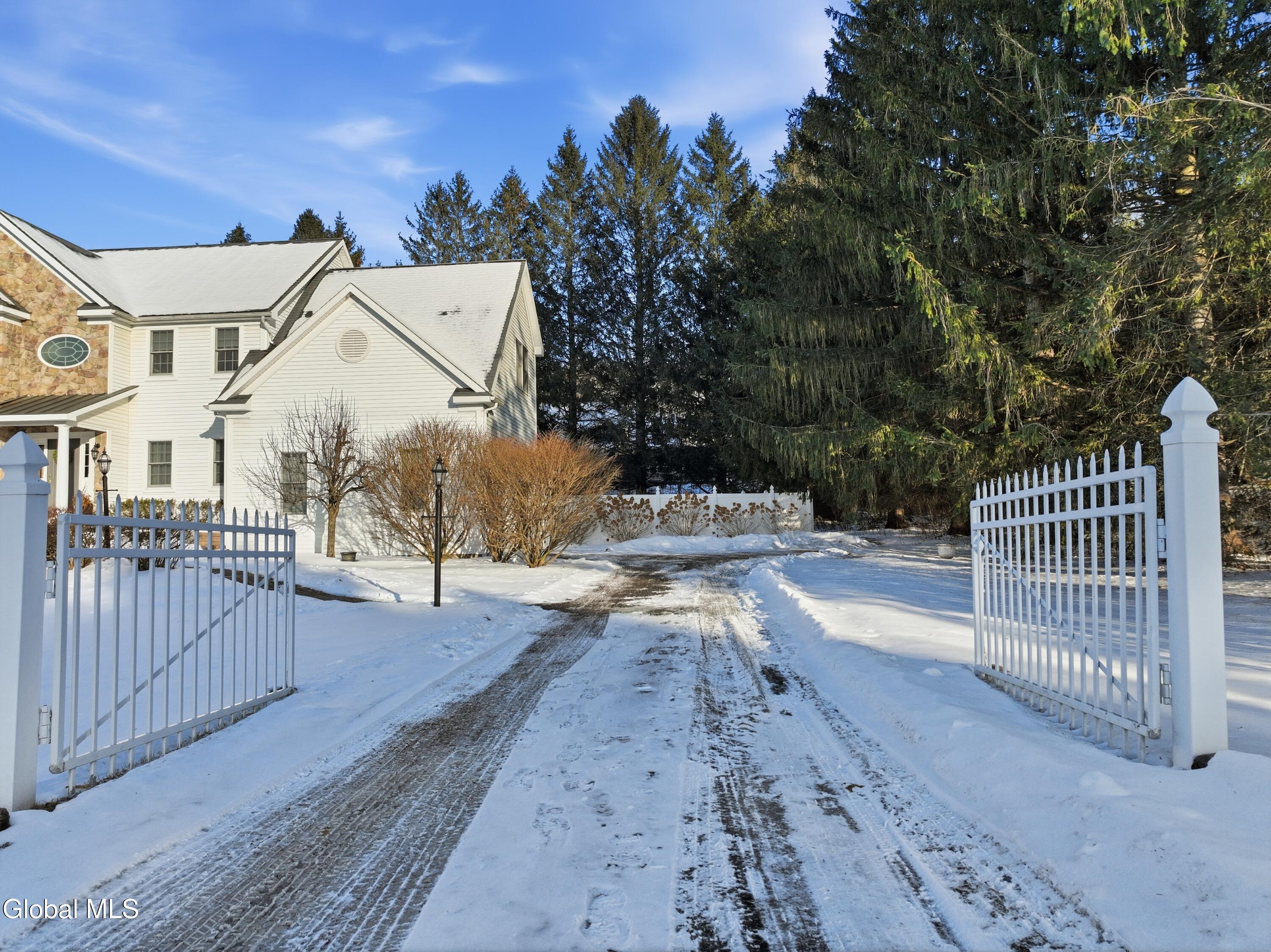 159 Old Niskayuna Road Colonie, NY 12211 - Photo 39 of 46 5 (2)