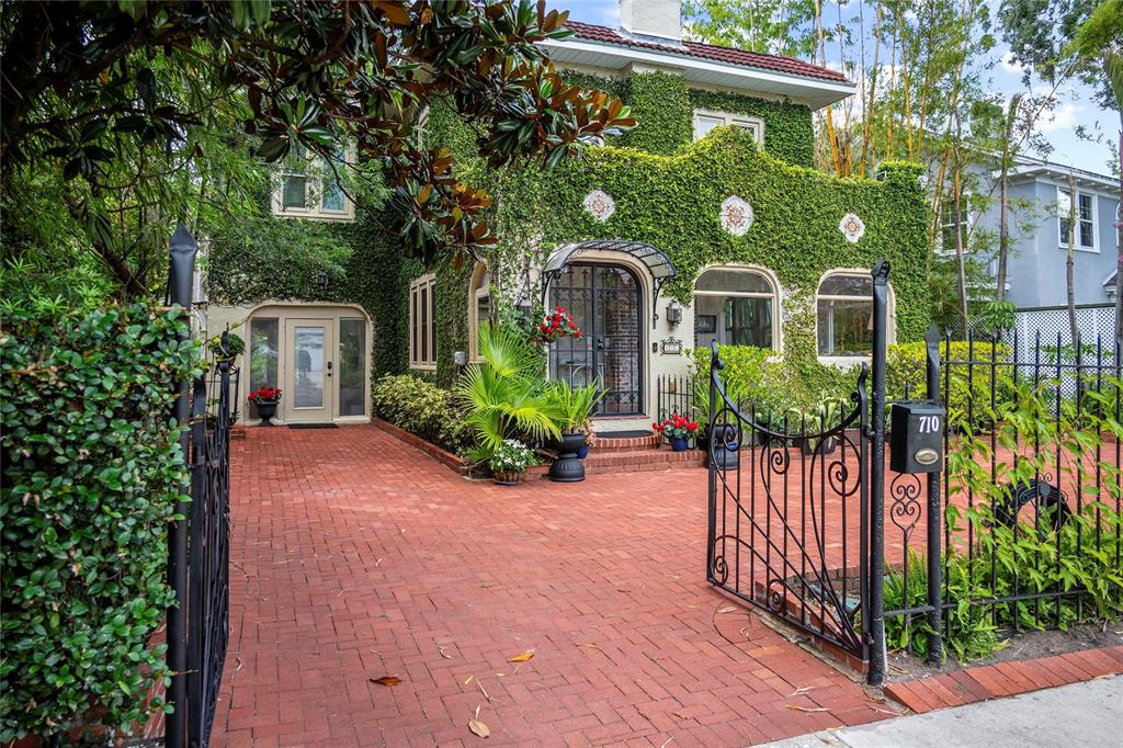 710 Springdale Road Orlando, FL 32804 - Photo 3 of 48 Gallery Image 3