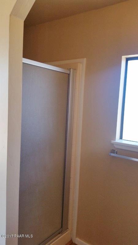 2865 West Annie Road Paulden, AZ 86334 - Photo 23 of 33 Master Shower