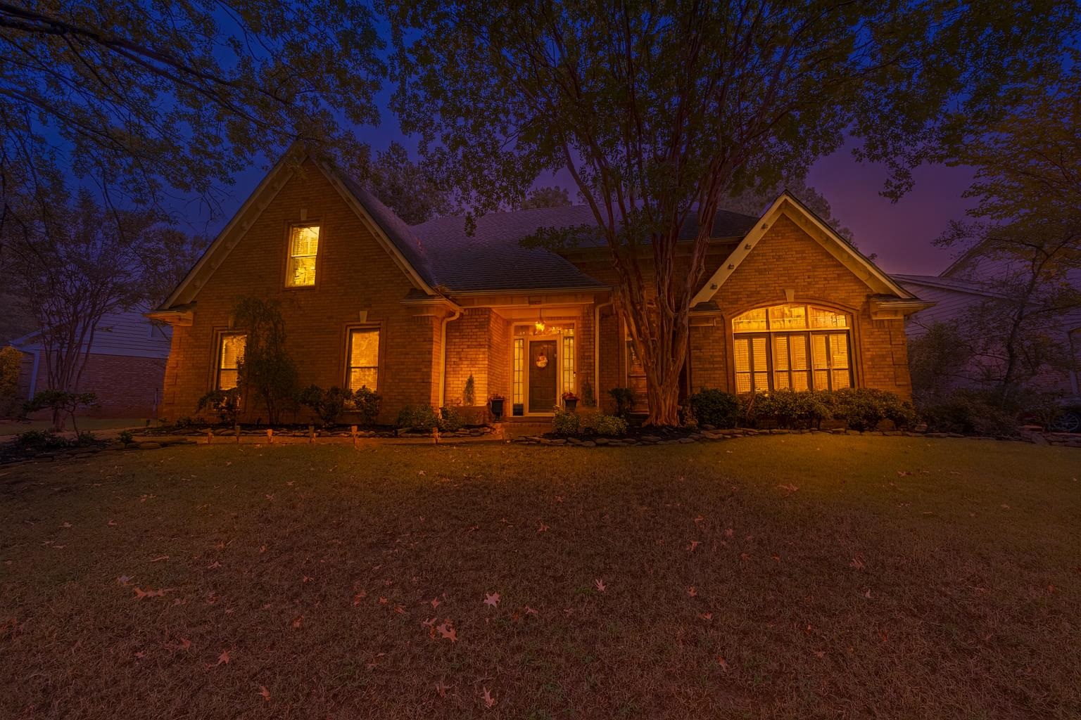 8805 River Rise Drive Memphis, TN 38016 - Photo 2 of 40