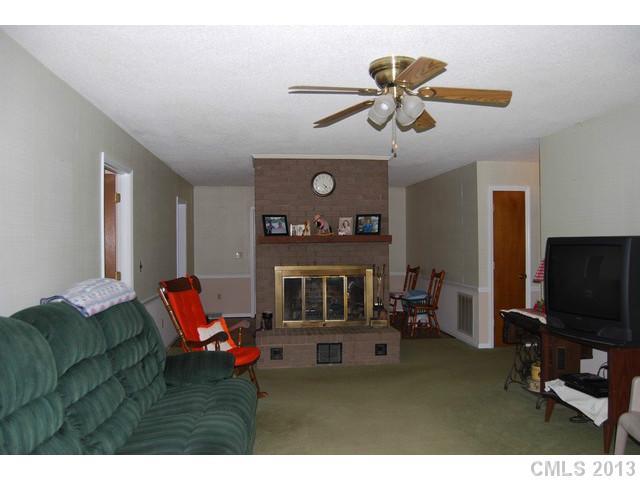 230 Log Barn Road Salisbury, NC 28146 - Photo 4 of 16 Gallery Image 4