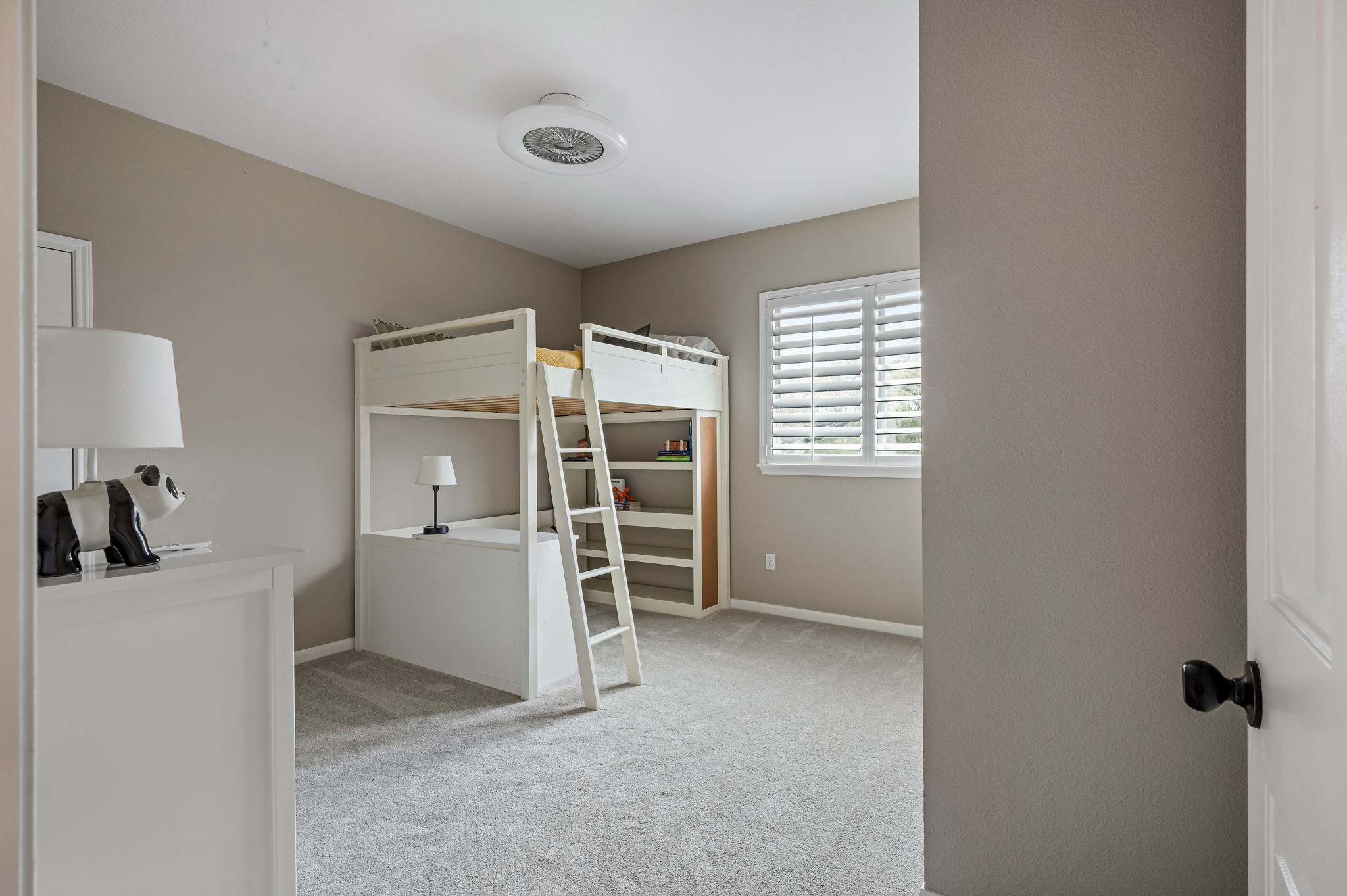 10804 Ariock Lane Austin, TX 78739 - Photo 22 of 32 a view of a bedroom with furniture and closet