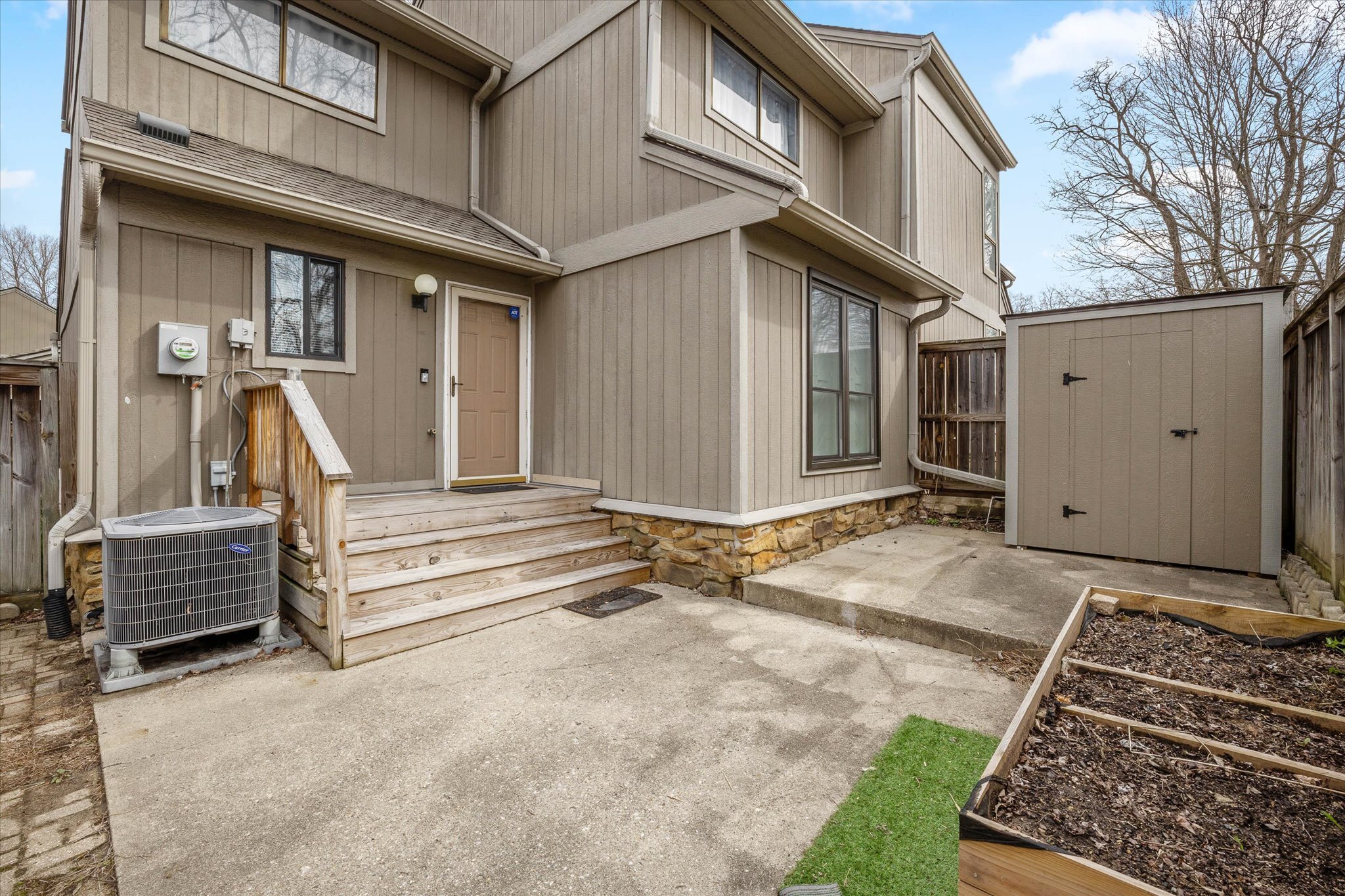 3902 Wilderness Trail Indianapolis, IN 46237 - Photo 2 of 20