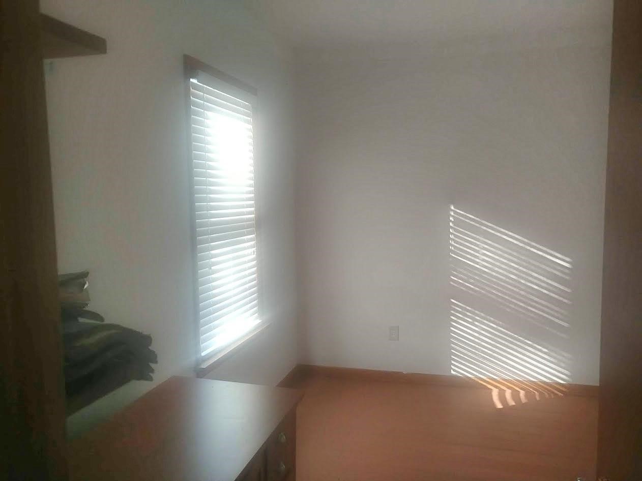 13506 Hogan Road Linden, MI 48451 - Photo 11 of 26 21556218-10.JPG