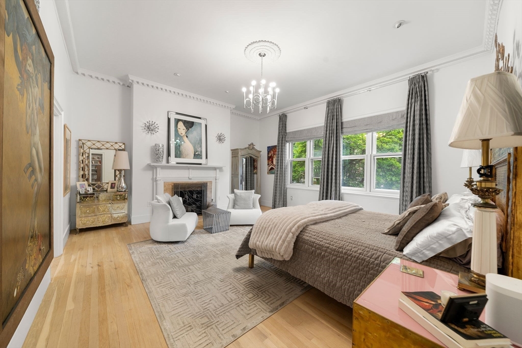 260 Beacon Street, Unit 4 Boston, MA 02116 - Photo 10 of 33
