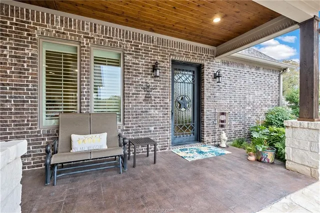 $2,100,000 | 5009 Trumpeter Swan Drive, College Station, TX 77845