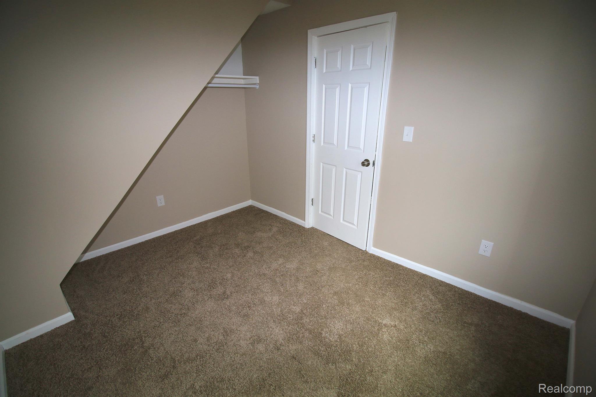 8212 Stephens Road Warren, MI 48089 - Photo 20 of 29 Gallery Image 20
