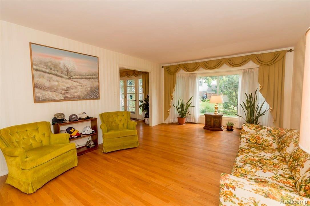 3890 Reseda Road Waterford, MI 48329 - Photo 5 of 17 3890 Reseda Road, Waterford-36.jpg