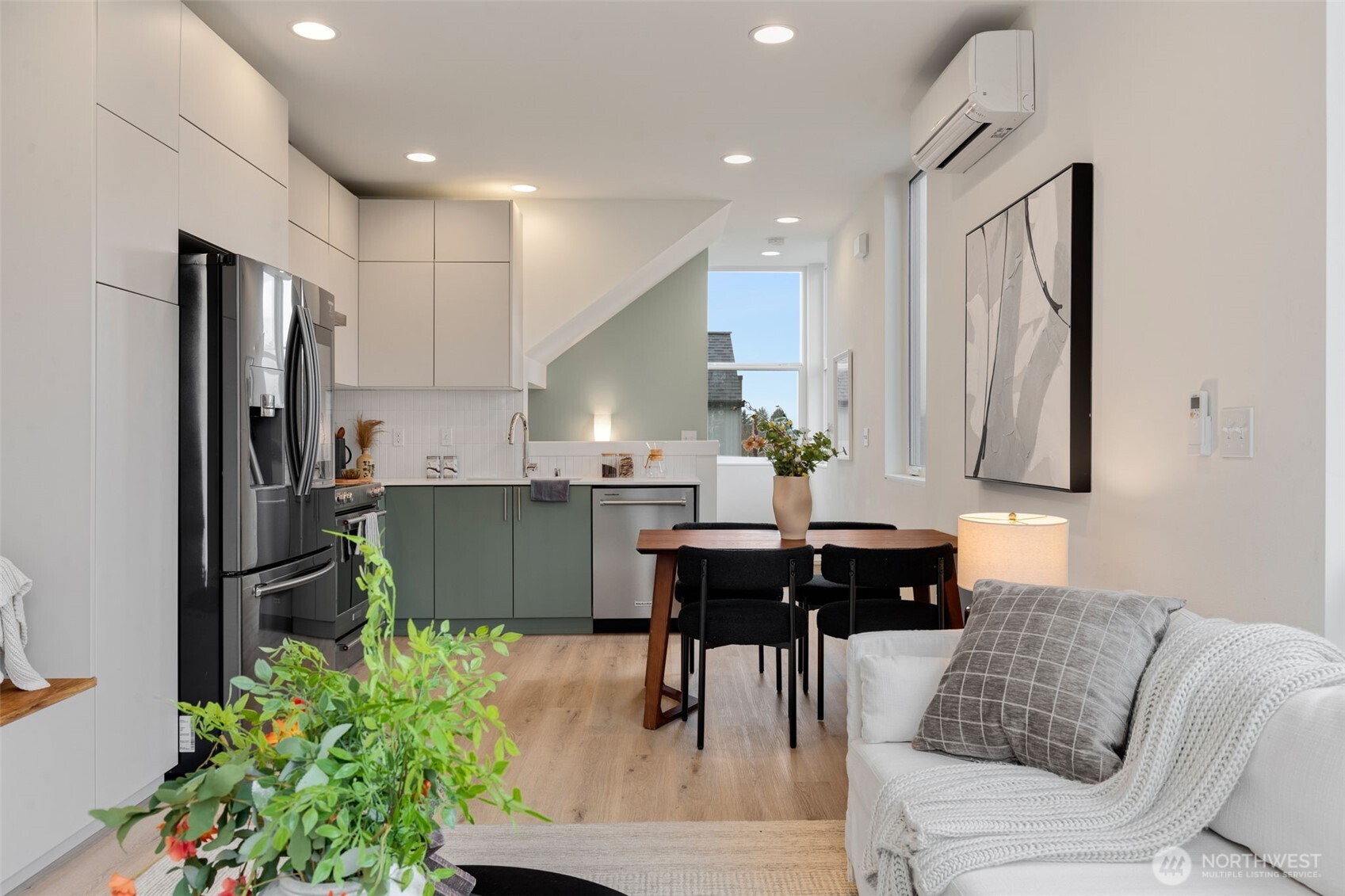 2915 South Dearborn Street, Unit B Seattle, WA 98144 - Photo 15 of 30