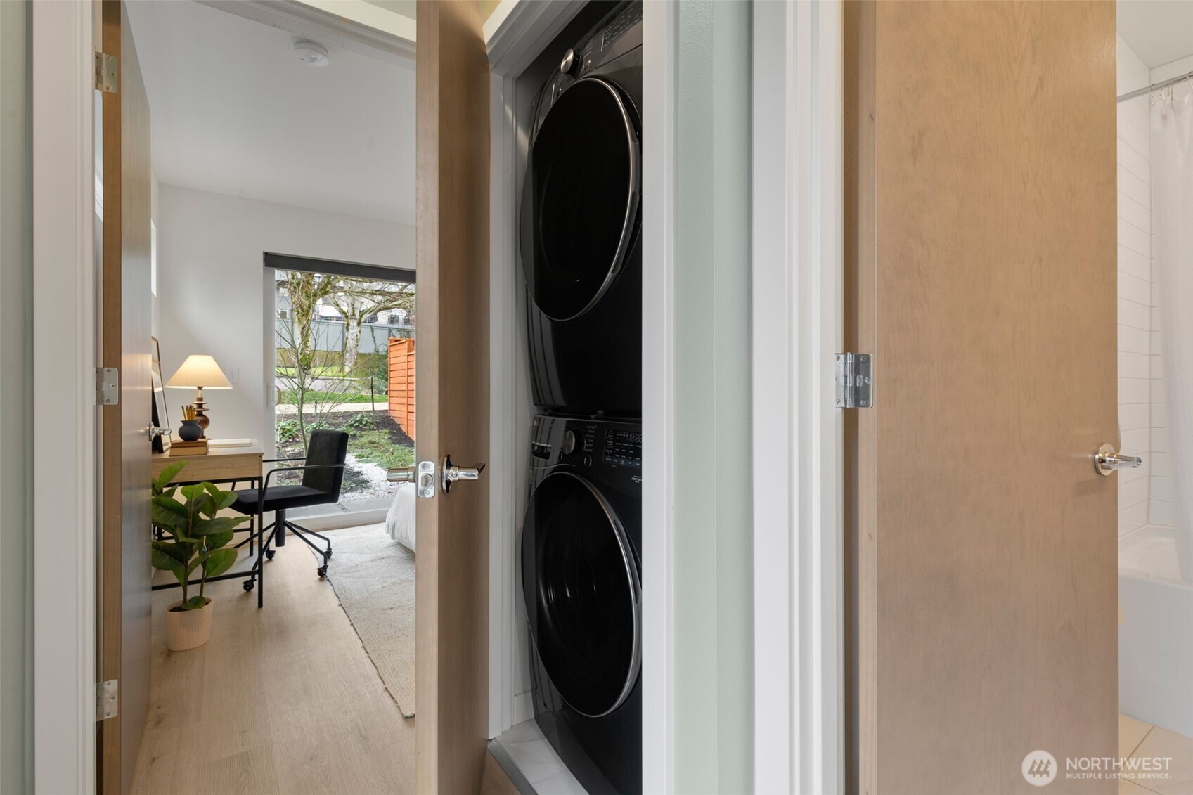 2915 South Dearborn Street, Unit B Seattle, WA 98144 - Photo 8 of 30