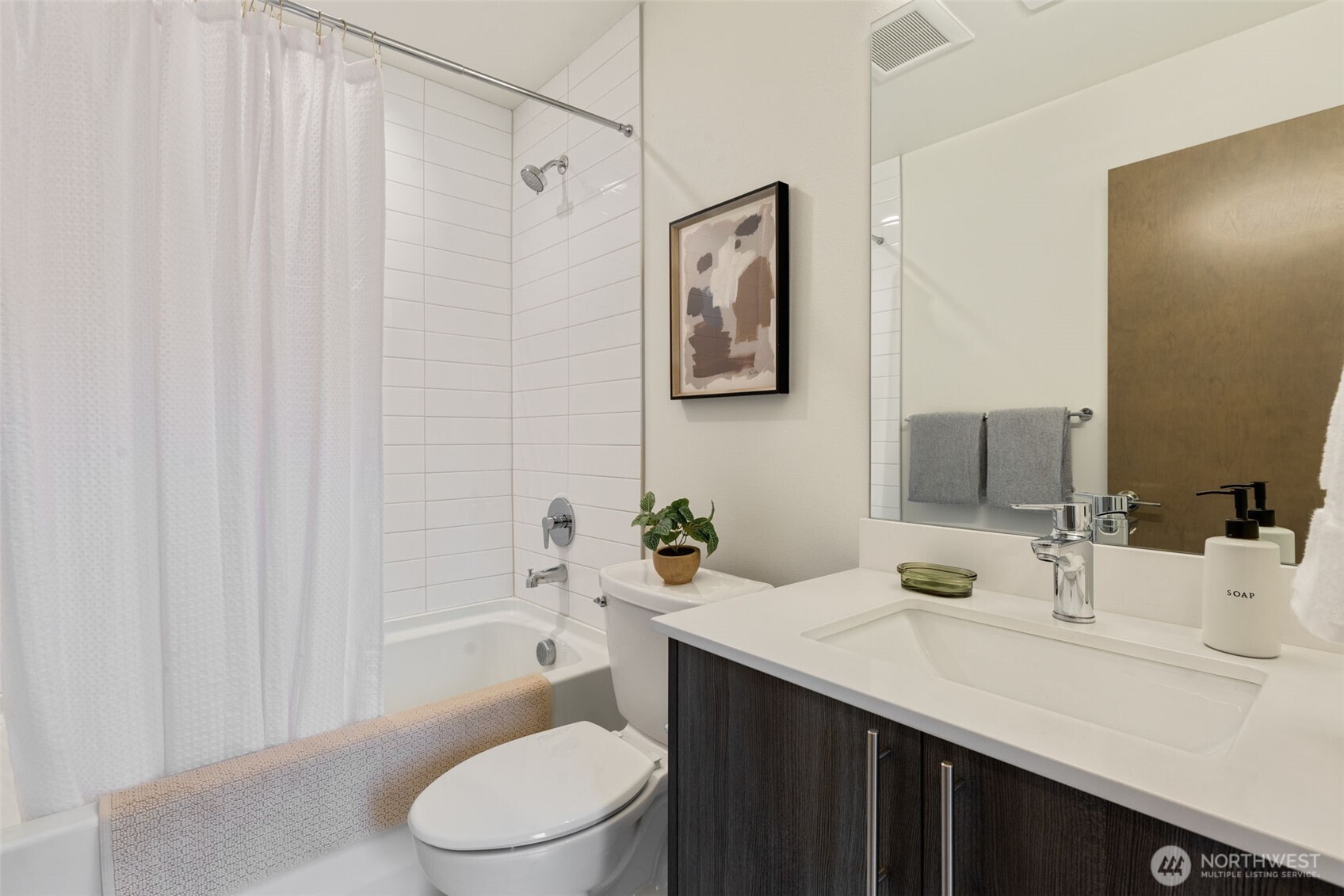 2915 South Dearborn Street, Unit B Seattle, WA 98144 - Photo 9 of 30