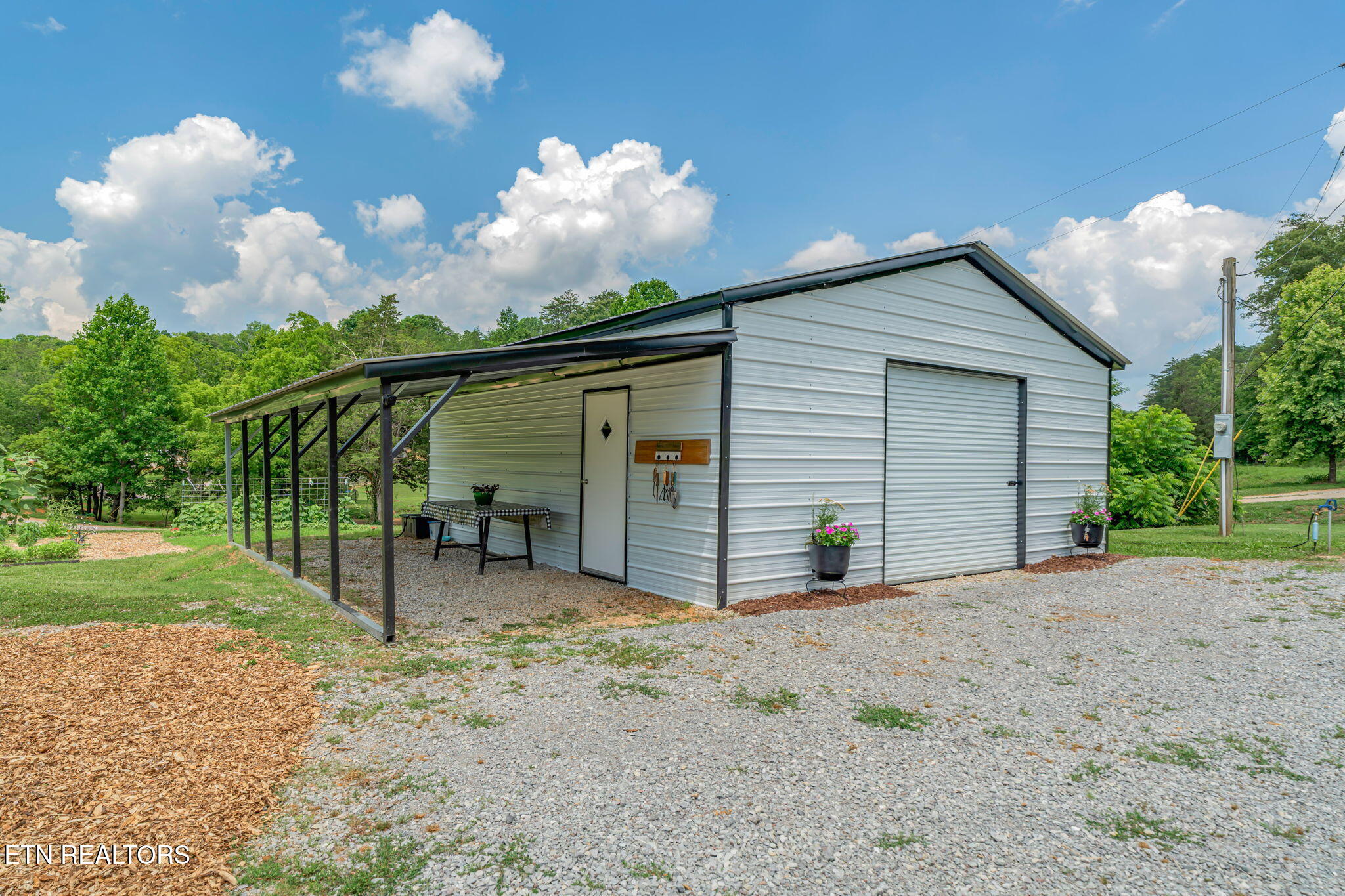 286 JD Farm Road Tellico Plains, TN 37385 - Photo 33 of 58 24X26 OUTBUILDING AND GARAGE