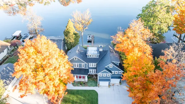 $2,650,000 | 7881 Lakewood Drive, Coloma, MI 49038