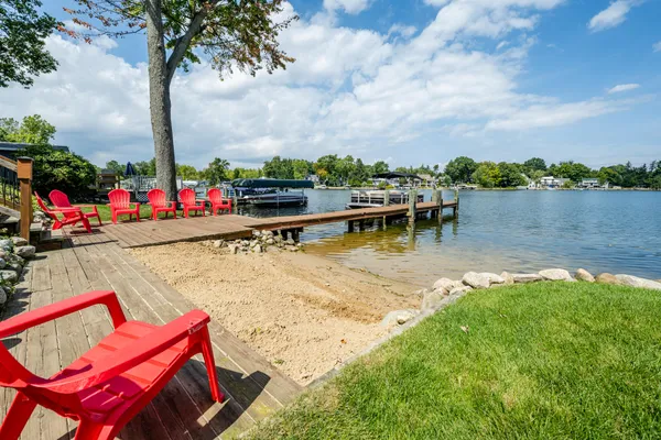 $2,650,000 | 7881 Lakewood Drive, Coloma, MI 49038