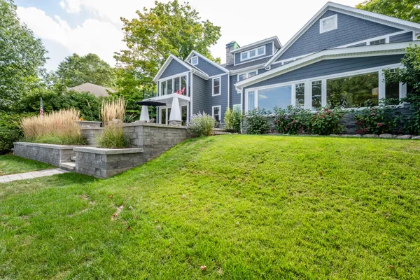 $2,650,000 | 7881 Lakewood Drive, Coloma, MI 49038