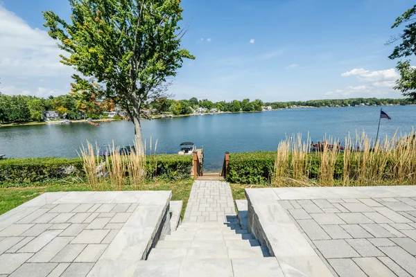 $2,650,000 | 7881 Lakewood Drive, Coloma, MI 49038