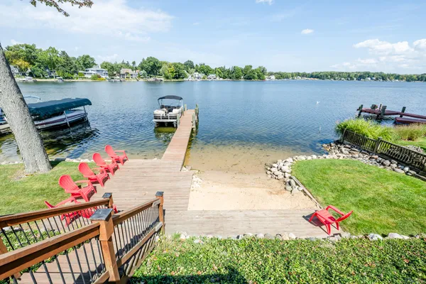 $2,650,000 | 7881 Lakewood Drive, Coloma, MI 49038
