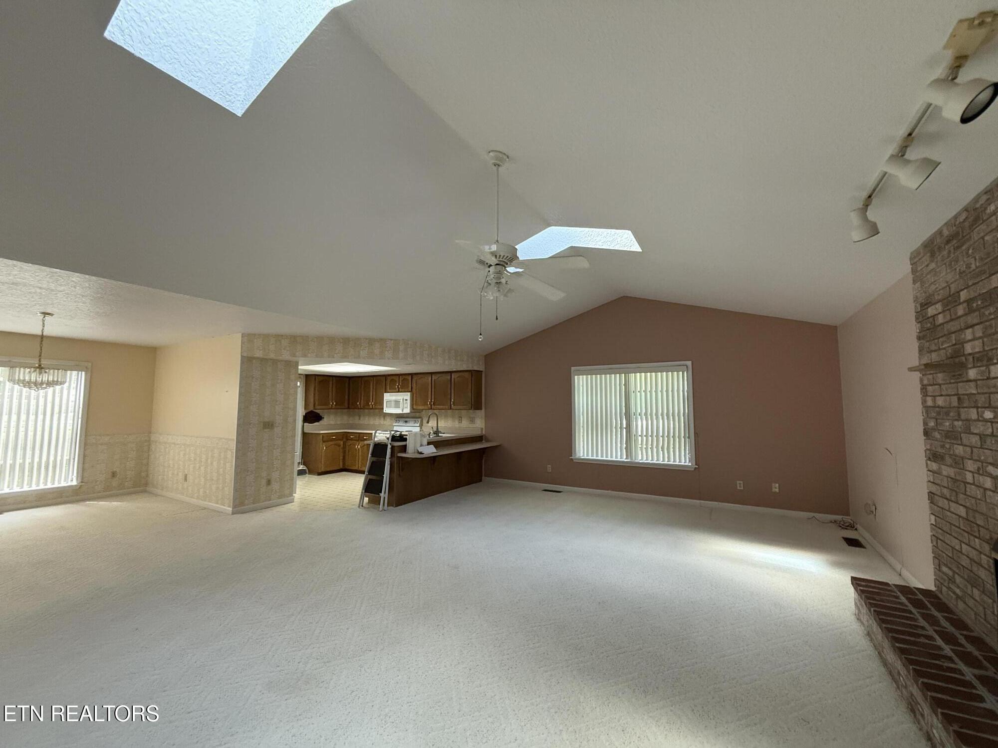 148 Fox Run Road Crossville, TN 38571 - Photo 10 of 35 IMG_5764