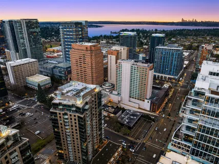 $1,080,000 | 10610 Northeast 9th Place, Unit 809, Bellevue, WA 98004