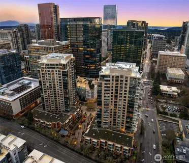 $1,080,000 | 10610 Northeast 9th Place, Unit 809, Bellevue, WA 98004