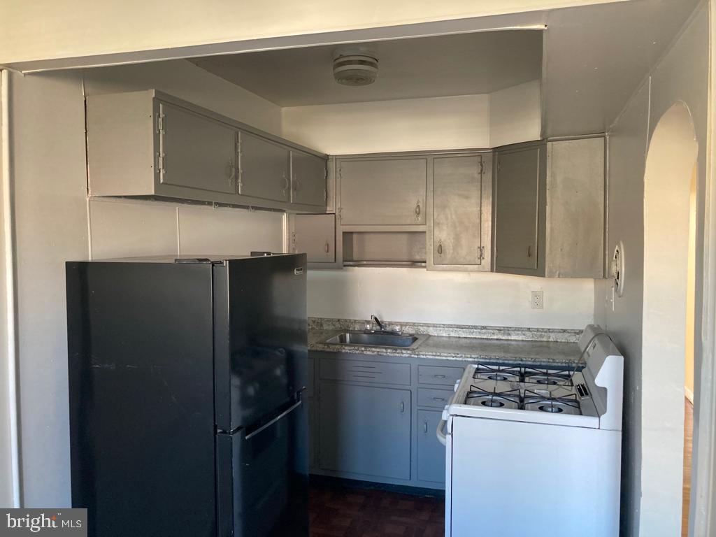 7262 Mansfield Avenue Philadelphia, PA 19138 - Photo 10 of 12