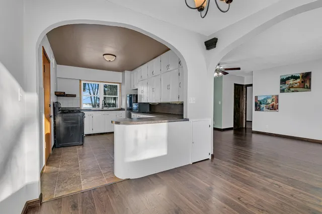 $185,000 | 324 2nd Street Northwest, Freeport, MN 56331