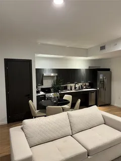 $925,000 | 398 Northeast 5th Street, Unit 4015, Miami, FL 33132