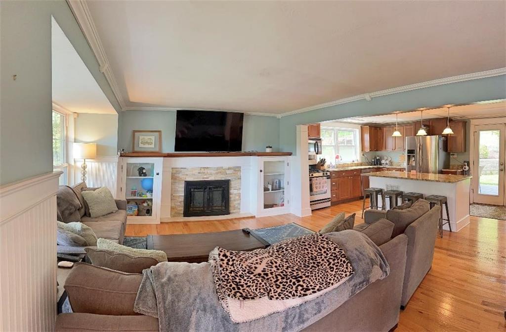 303 Byron Road Pittsburgh, PA 15237 - Photo 7 of 25 Gallery Image 7