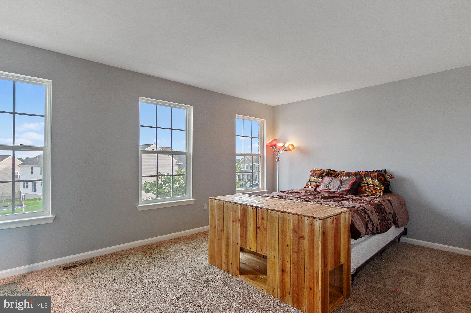 827 Countryside Road Seven Valleys, PA 17360 - Photo 16 of 42 Gallery Image 16