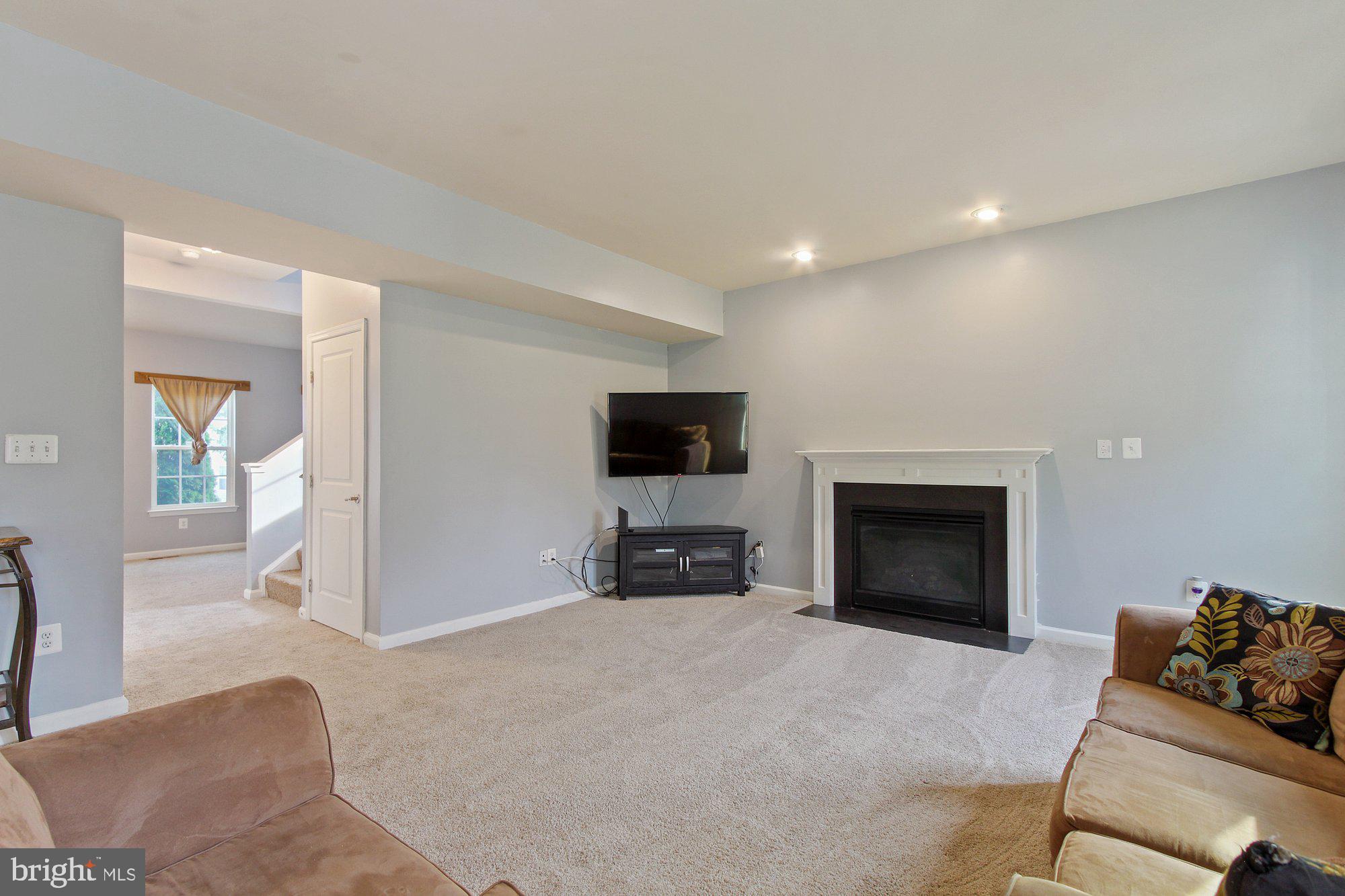 827 Countryside Road Seven Valleys, PA 17360 - Photo 8 of 42 Gallery Image 8