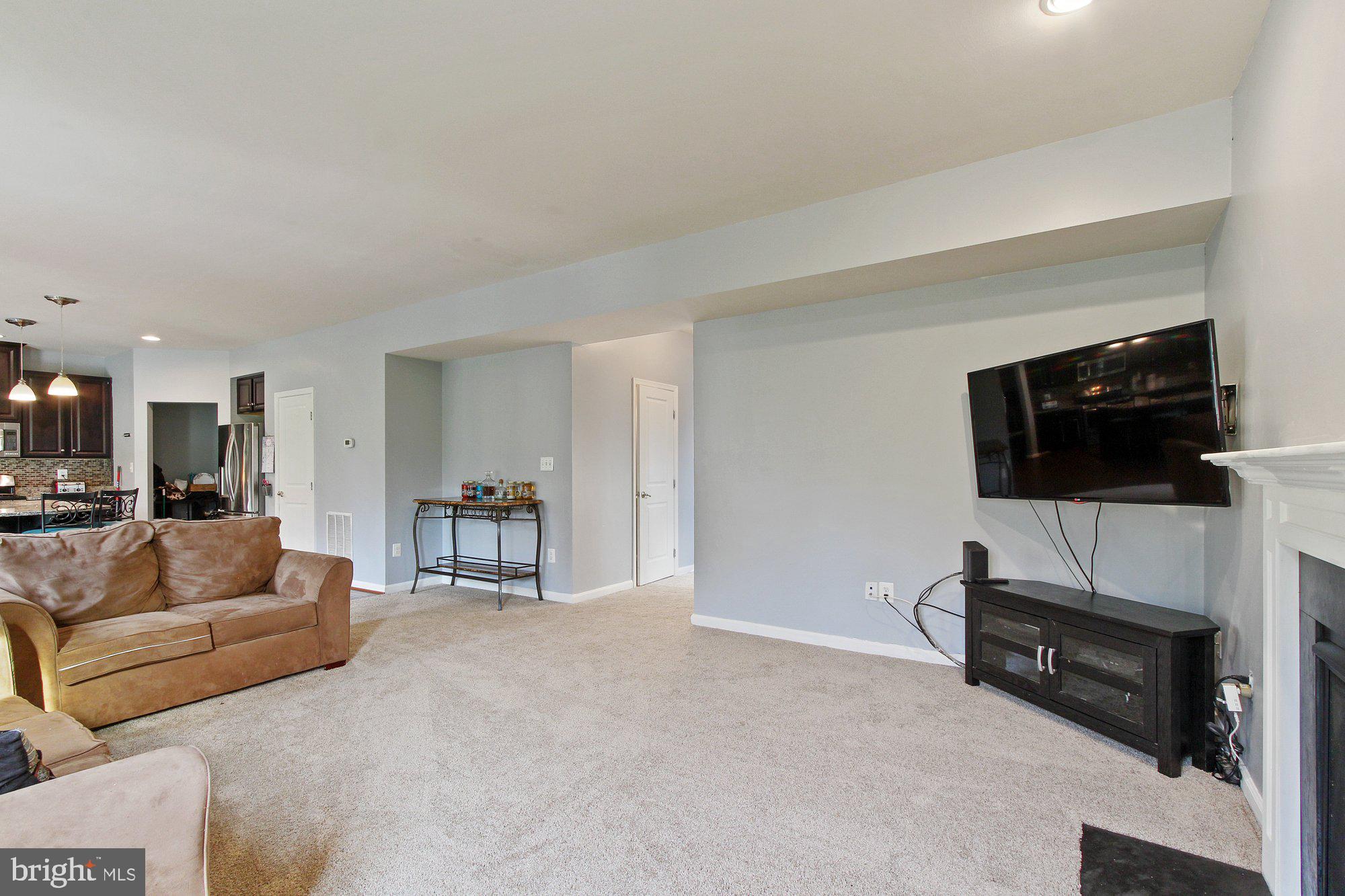 827 Countryside Road Seven Valleys, PA 17360 - Photo 9 of 42 Gallery Image 9