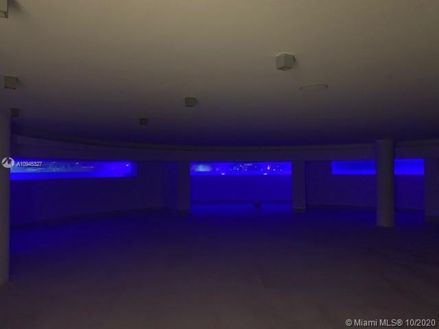 2095 Northeast 121st Road North Miami, FL 33181 - Photo 33 of 41 Gallery Image 33