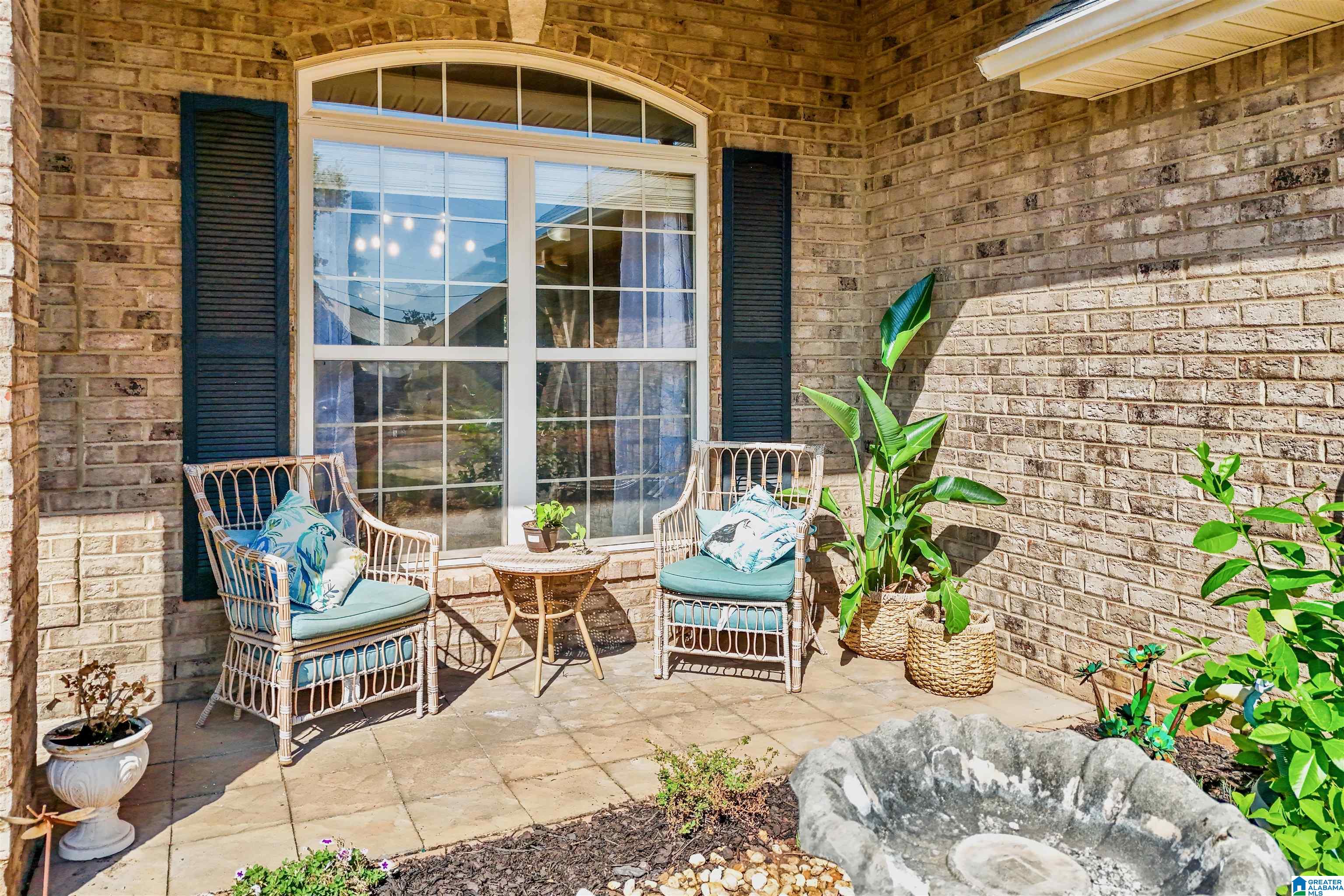 313 Tanglewood Circle Alabaster, AL 35007 - Photo 2 of 22