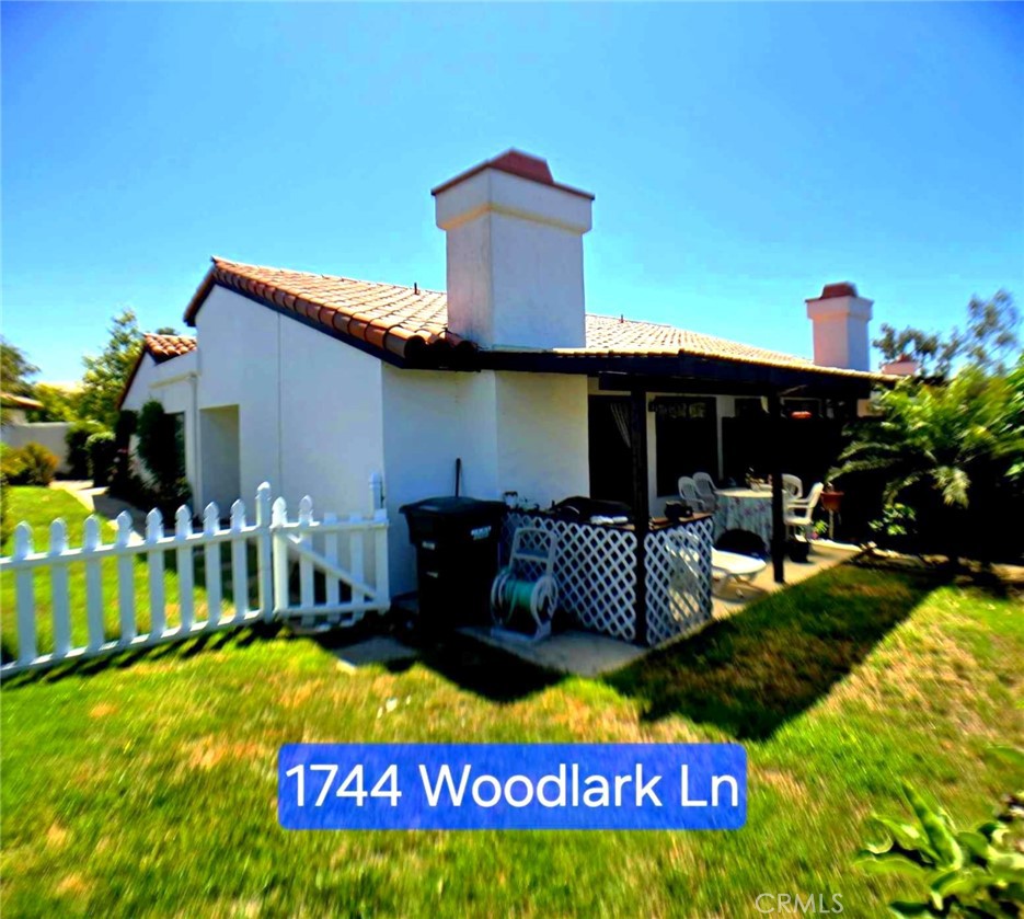 1744 Woodlark Lane Fallbrook, CA 92028 - Photo 2 of 38