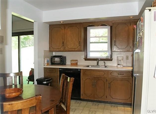 6169 Bottom Road Slatington, PA 18080 - Photo 5 of 17 Gallery Image 5