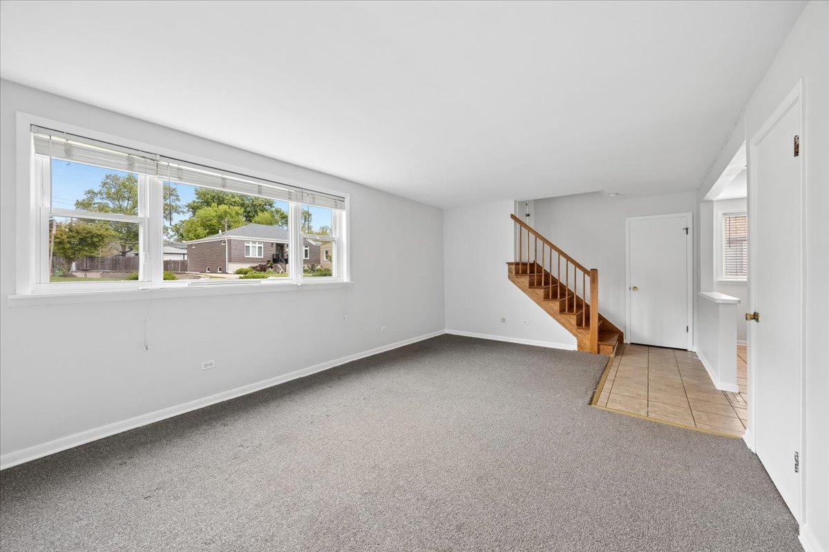 255 East Burlington Street, Unit 1 Riverside, IL 60546 - Photo 16 of 17